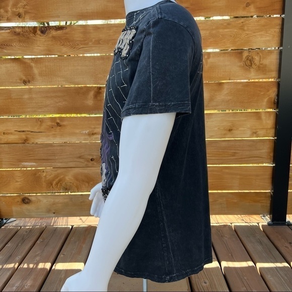 Doctrine “Rock My World” Graphic T-Shirt - Picture 4 of 8